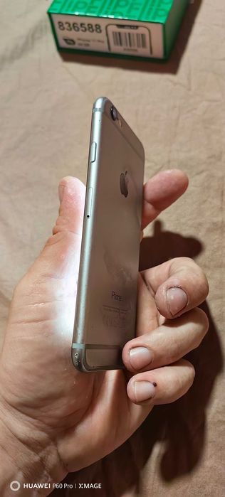 Продавам айфон 11про и 6s
