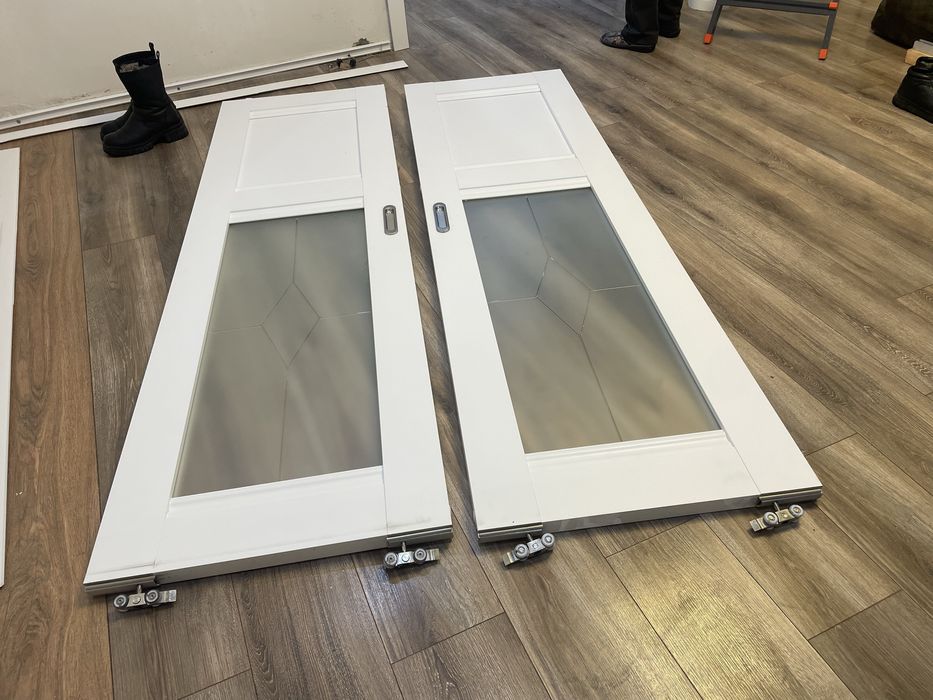 Межкомнатные двери купе