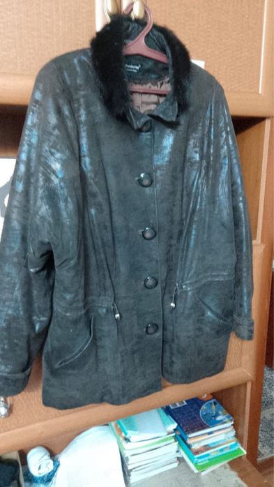 Верхняя женская одежда