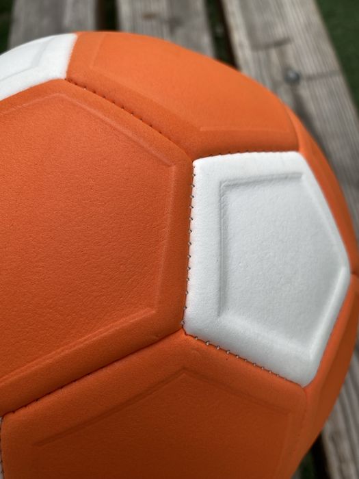 Мяч кикерболл оранжевый