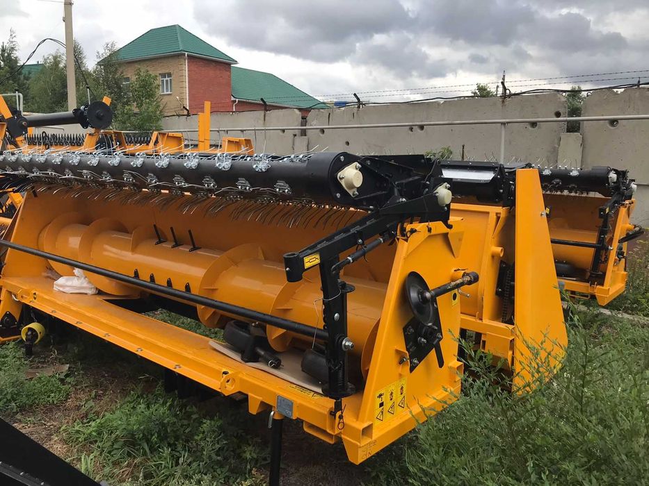 Платформа-подборщик пп-3,4 на комбайн