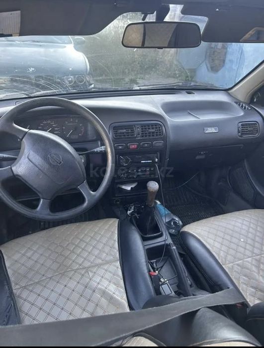 Nissan primera p10