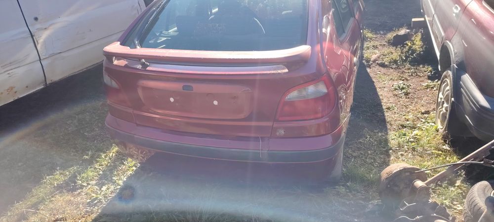 Продавам Рено Меган 1.9D на Части!