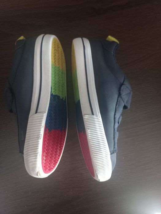 Tenesi hm mărimea 26