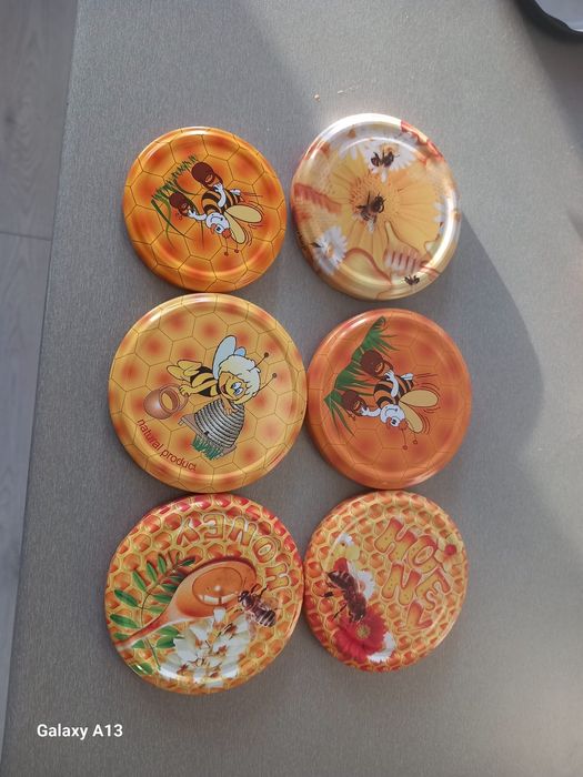 Vand produse si materiale apicole.  !