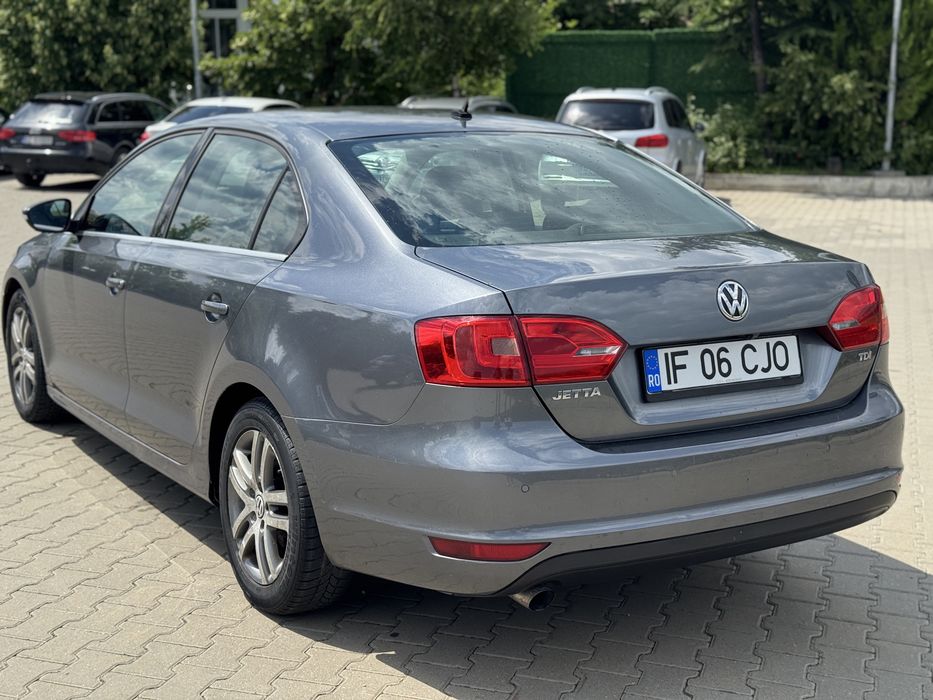 VOLKSWAGEN Jetta 2012 — imagine 5