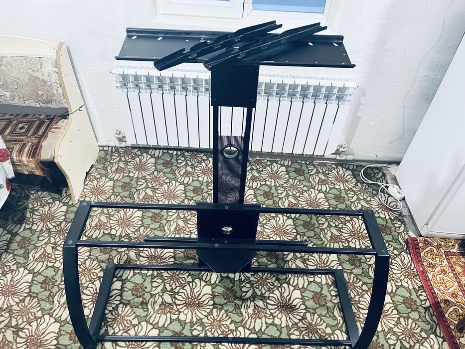 Потставка для телефизора