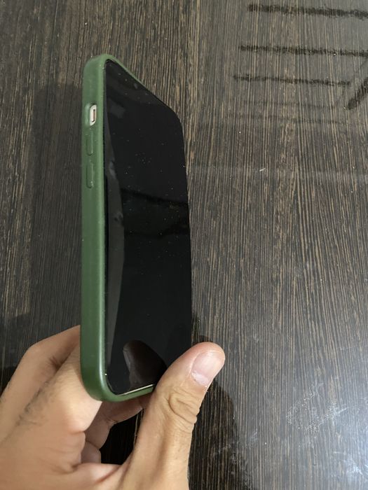 Продам iphone 13 starlight 128