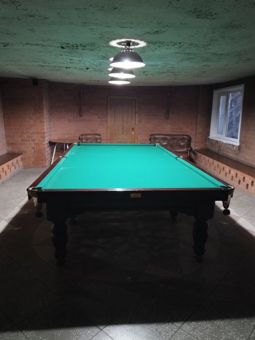 Продам бильярдный стол 12 фут