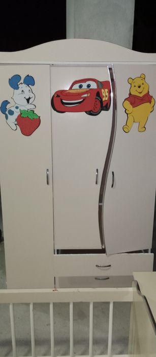 Мебель детская. Цена договорная. Уступлю. Доставка нету.