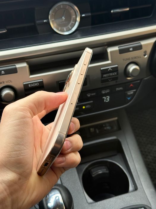 Iphone 16 pro в идеальном состоянии