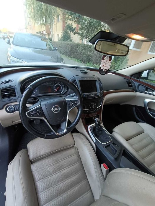 Opel INSIGNIA 2014