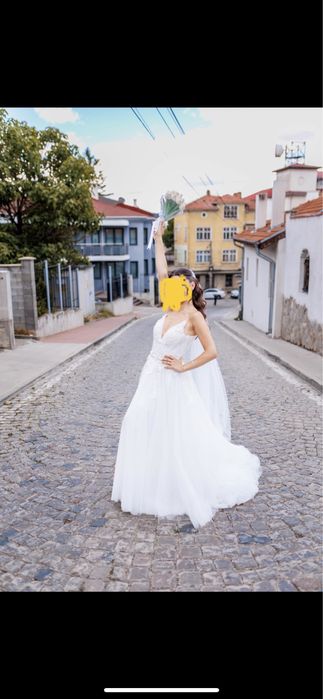 Сватбена рокля на Atelier Sposa мината през химическо