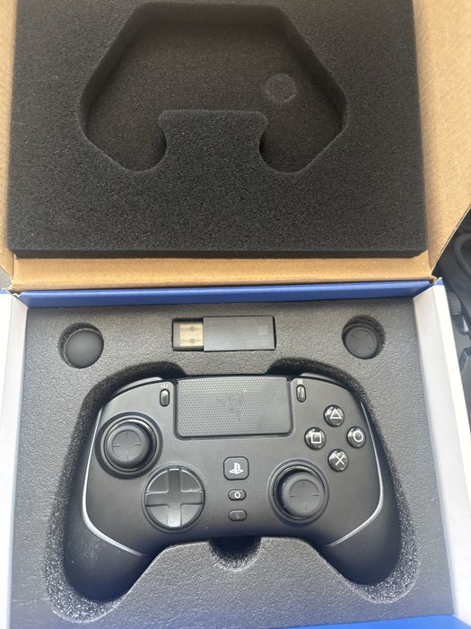 Джойстик Razer Wolverine v2 Pro