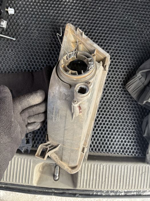 Правая фара тойота 20 грация