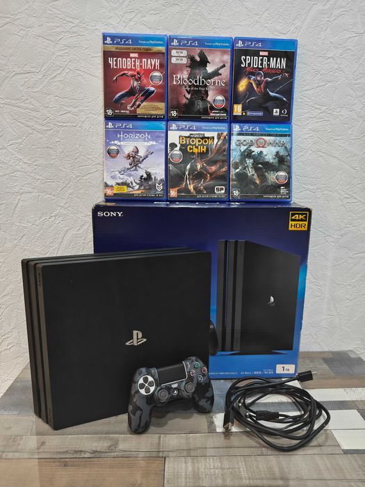 PlayStation 4 Pro 1Tb (PS4 Pro) (CUH-7218B) с играми