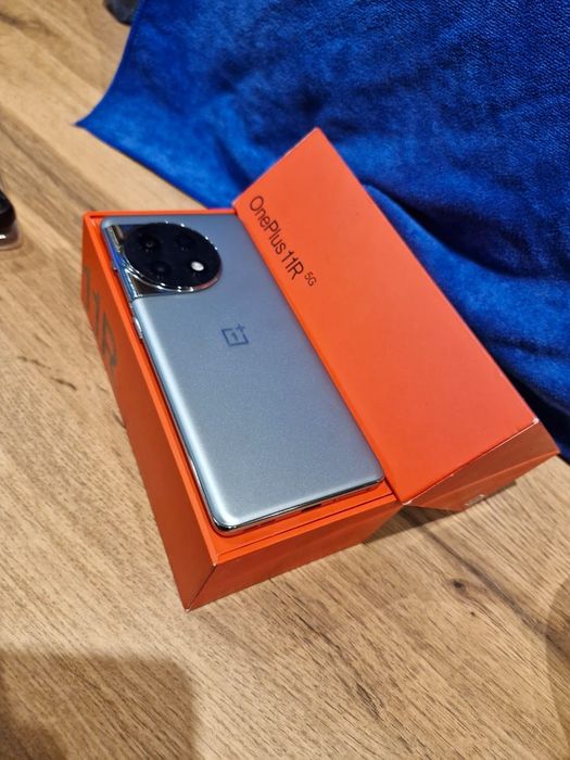 OnePlus 11r (обмен)