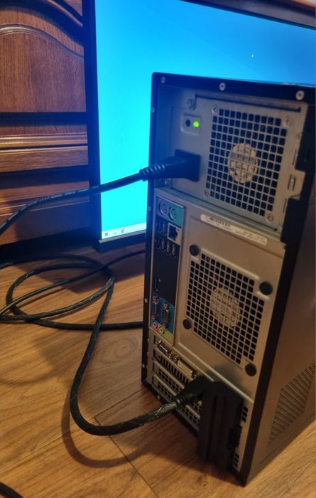 PC Desktop Worksation DELL T1600 Xeon E31225 3.1 ghz , 8gb RAM , HDD 500 GB  7200rpm , Nvdia  GT 740 2 gb, Windows 10