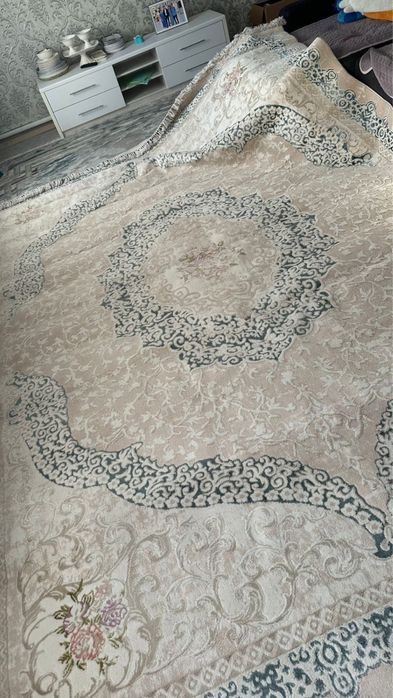 Палас/ковер красивый,чистый
