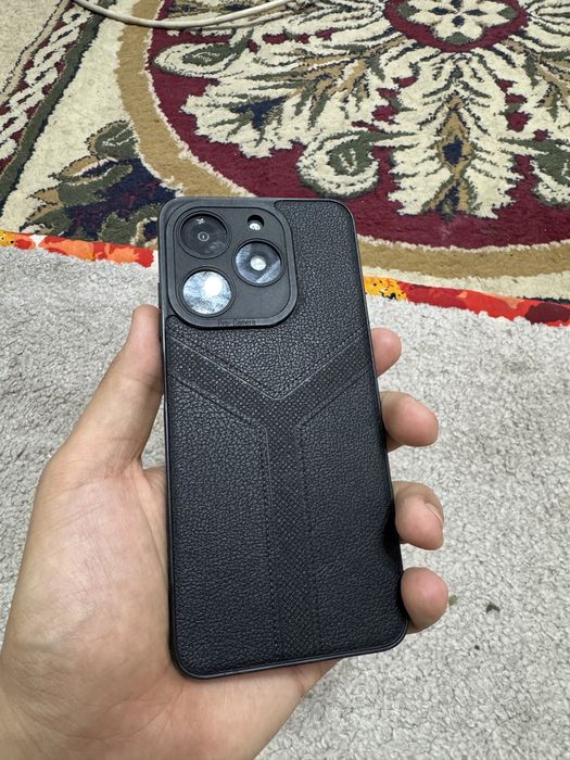 Itel A70 6/128 gb holati ideal chihol qoʻshib beriladi