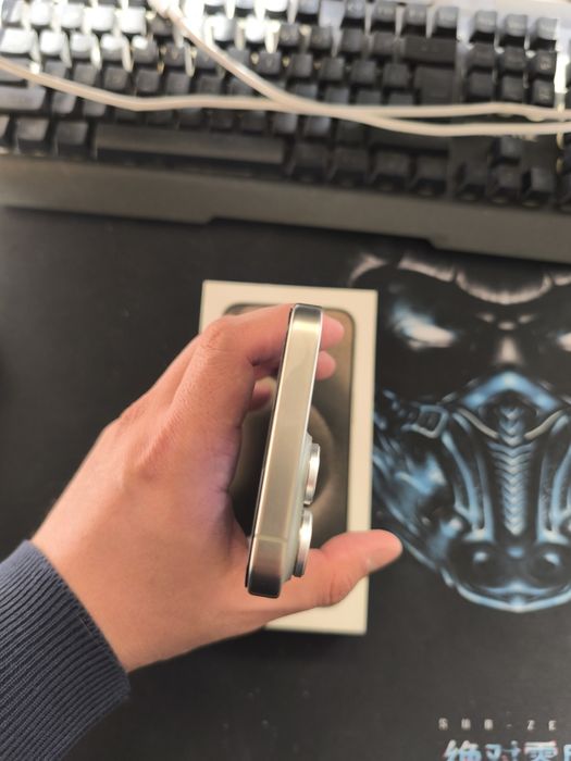 Продам IPHONE 15 PRO MAX 256