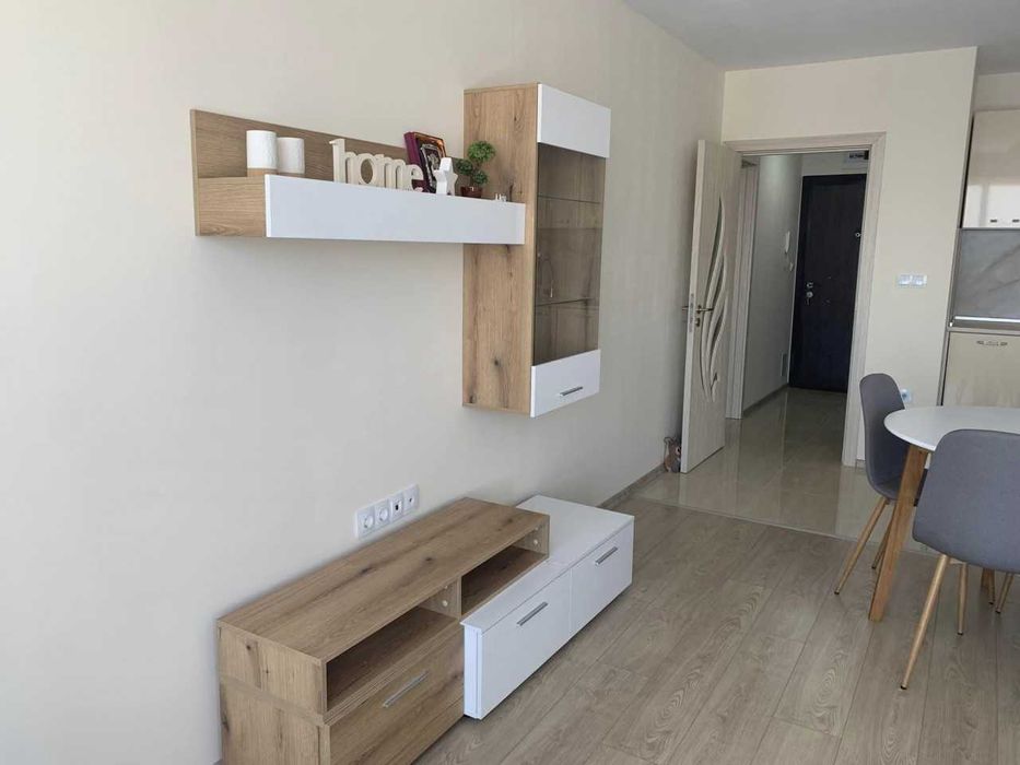 Двустаен апартамент в Кючук Париж