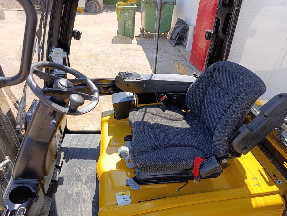 Inchiriez / vand STIVUITOR YALE ERP20VT