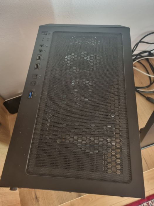 Vând calculator gaming i7 9700 RTX3060Ti 48GB RAM