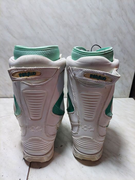 Boots buti placa snowboard  Thirtytwo mărimea 37,5