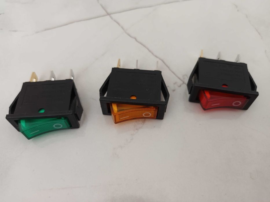 Бутон, прекъсвач, копче 12V 220V 3A 6A 20A, светещ бутон