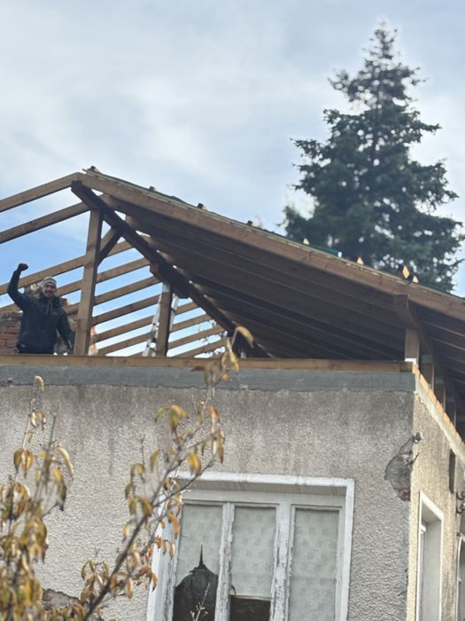 Ремонт на покриви Хидроизолация Изграждане на навеси Тенекеджийски усл