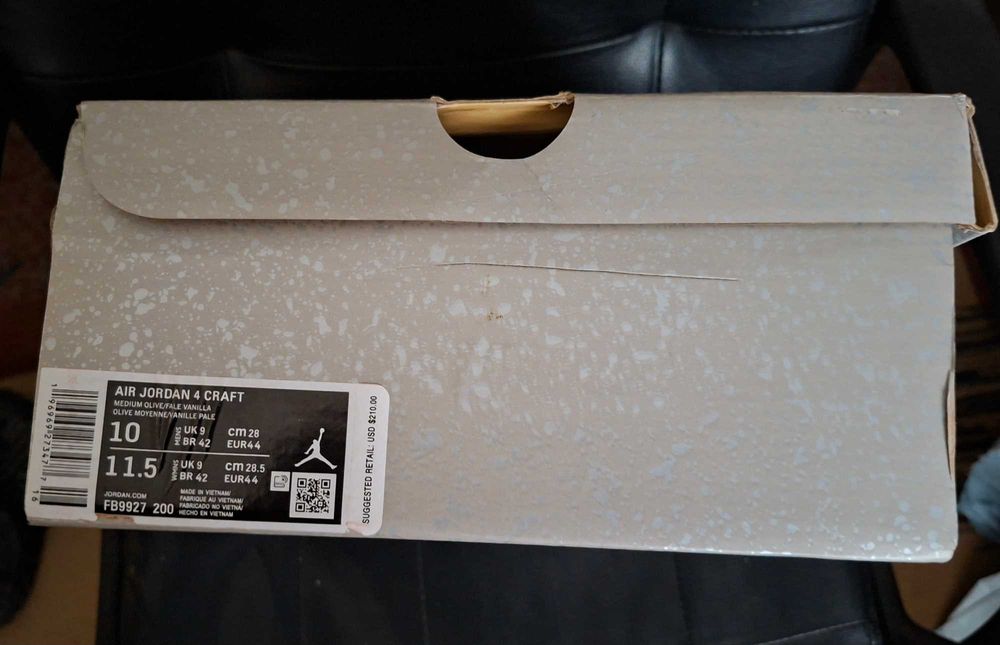 Air Jordan 4 Retro SE Craft