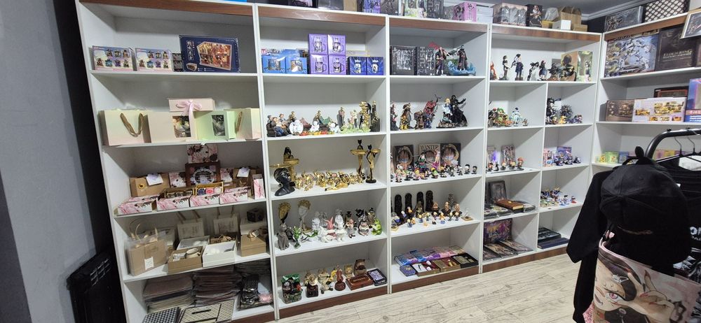 Мебель для магазина