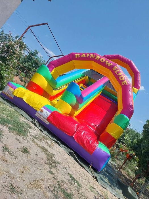 Inchiriez tobogan gonflabil