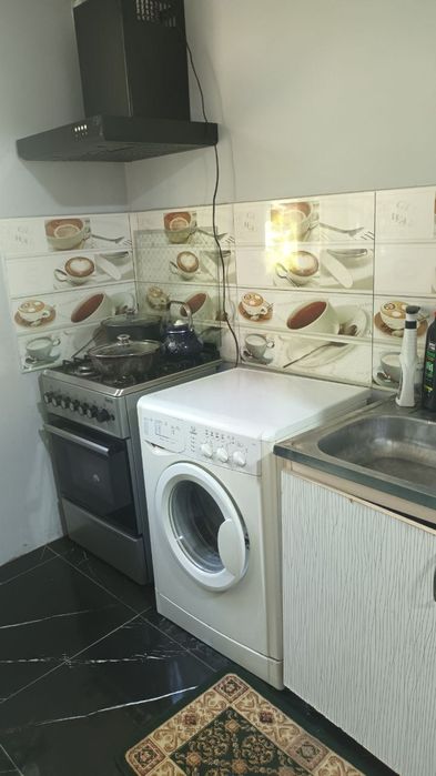 Талаба кизларни ижарага куяман