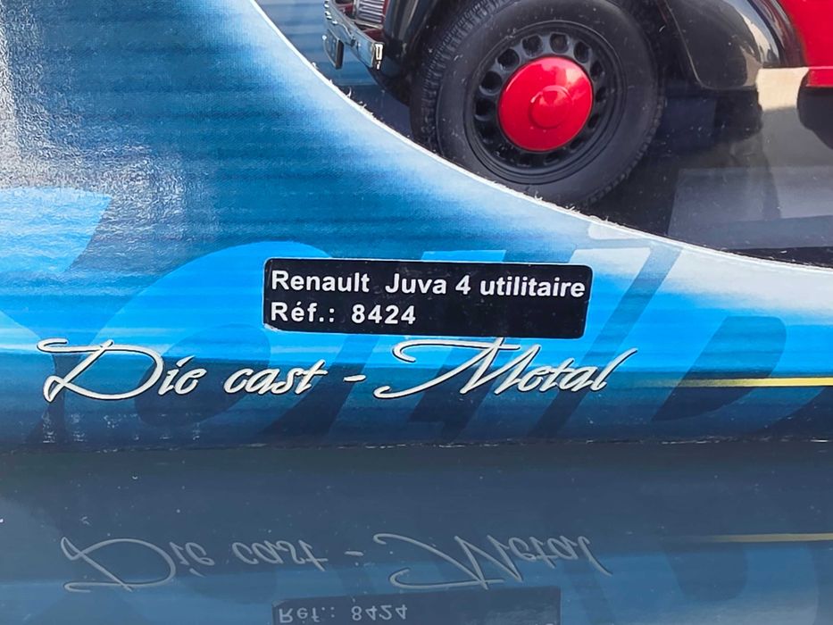 Macheta Auto 1/18 Solido Renault Juva 4 ANTAR