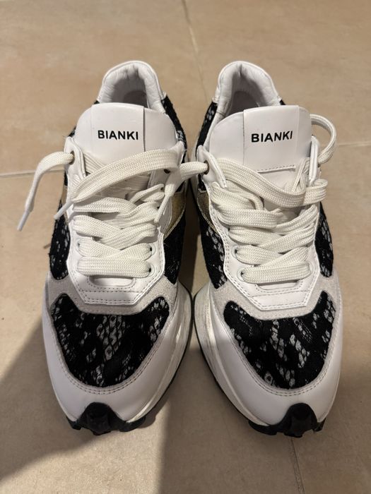 Обувки Bianki.