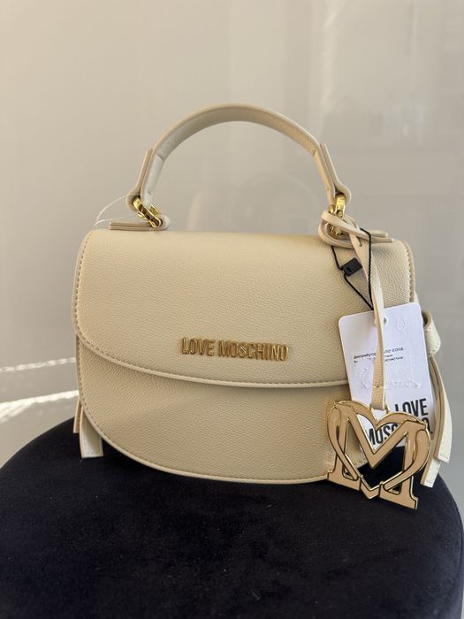 НОВО! Чанта “Love Moschino”