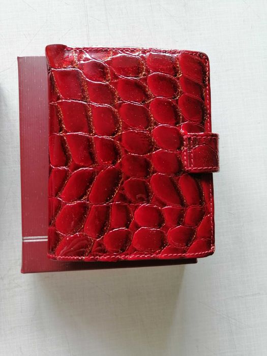 Женское портмоне кожаное