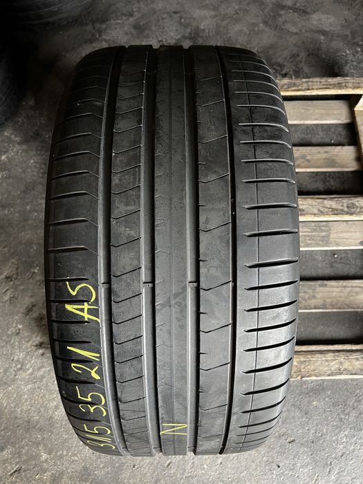1 anvelopa vara 315/35/21 Pirelli , RSC * 5.7 mm , BMW Original * , Bmw X5 , BMW X6 !