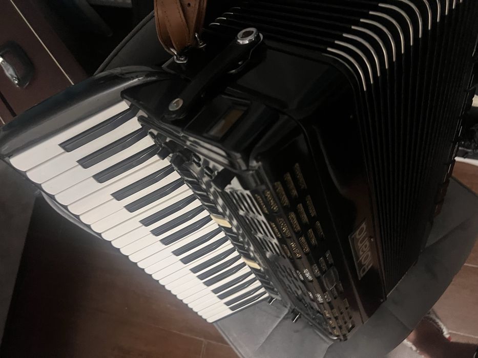 Acordeon Electronic Roland Fr7 V2