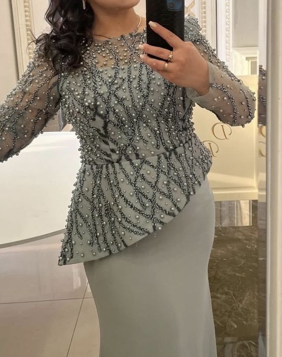 Продам вечернее платье