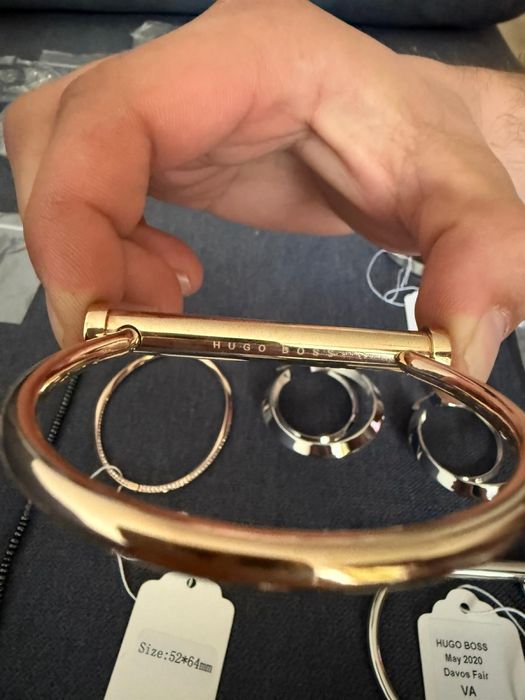 Hugo Boss Гривни и обици