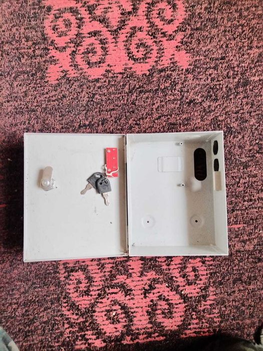 Щиток, ящик для электроники