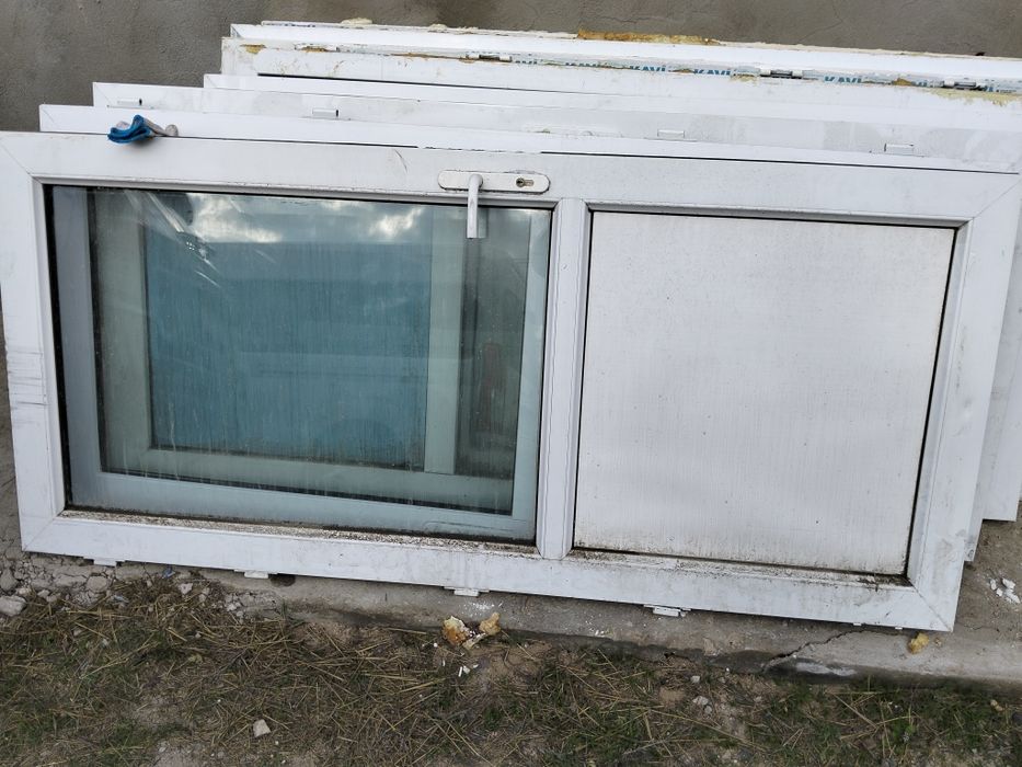 Дверь пластиковая