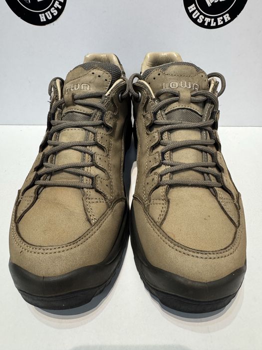 Туристически обувки LOWA .Номер 40