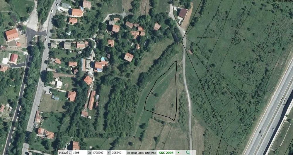 Предлагам УПИ разделено на части на 23 км от София , с. Големо Бучино