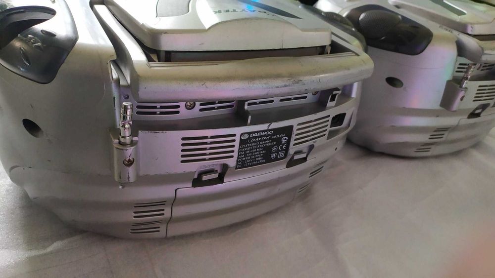 ДВА БРОЯ DAEWOO МР-3 CD/Радио/касетофони ОТЛИЧНО работещи от чужбина-25 евро