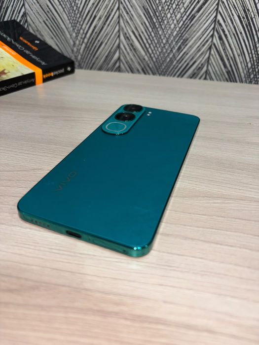 Vivo V40 Lite 4G, 8/128 ГБ