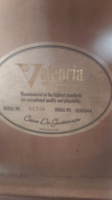Gitara VALENCIA 40